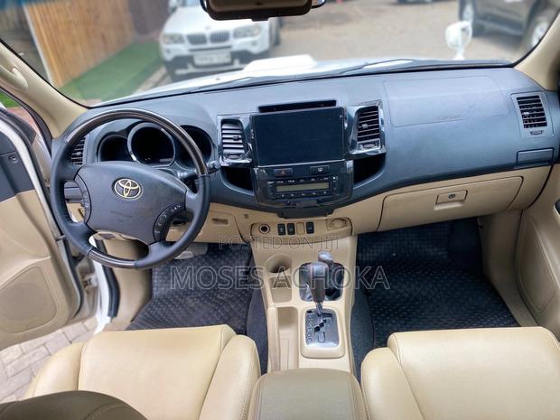 Toyota Fortuner 2010 White