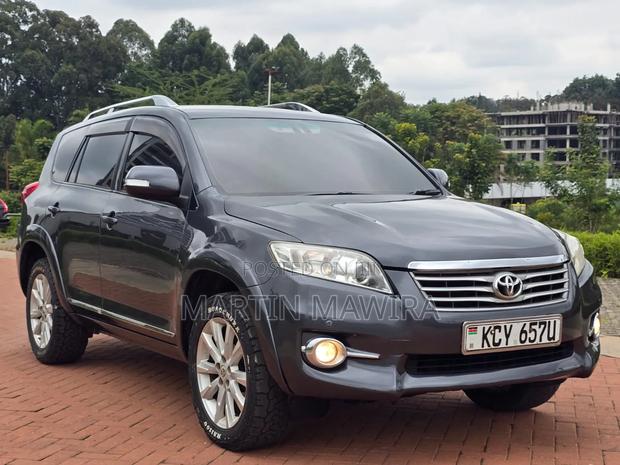Toyota Vanguard 2012 Gray