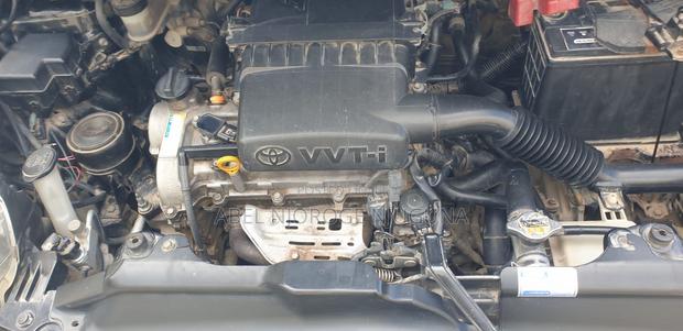 Toyota Ractis 2009 Black