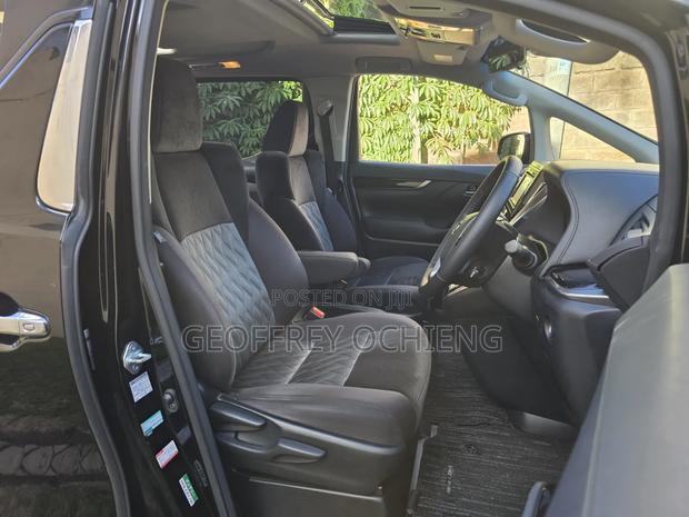 Toyota Alphard 2019 Black