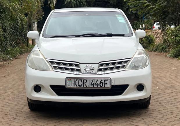 Nissan Tiida 2011 White