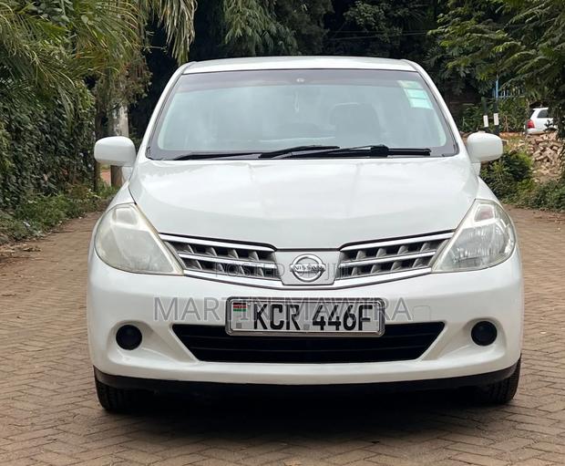 Nissan Tiida 2011 White