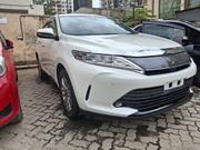 Toyota Harrier 2.0 2019 Pearl for sale