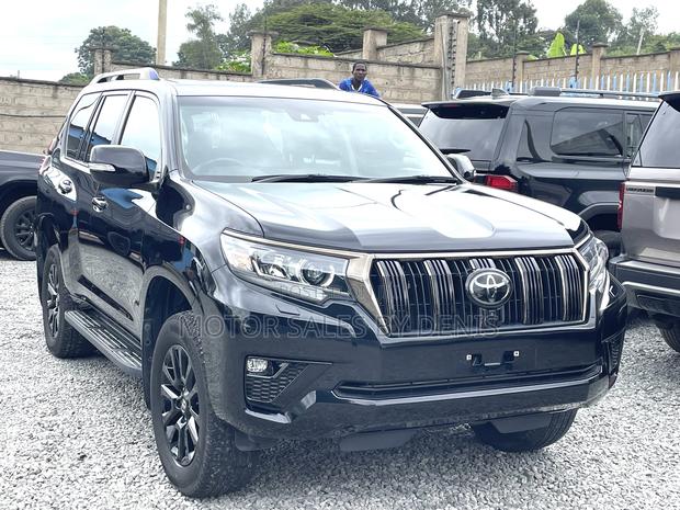 Toyota Land Cruiser Prado 2.7 2021 Black