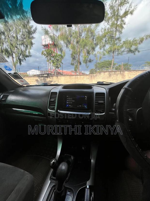 Toyota Land Cruiser Prado 2010 Black
