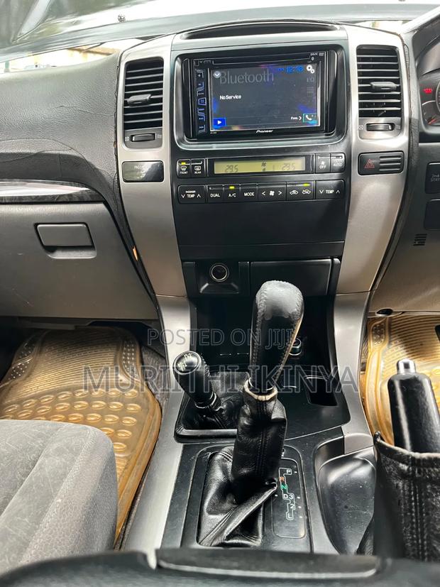 Toyota Land Cruiser Prado 2010 Black