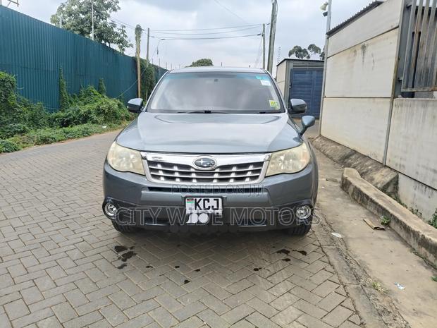 Subaru Forester 2010 Gray