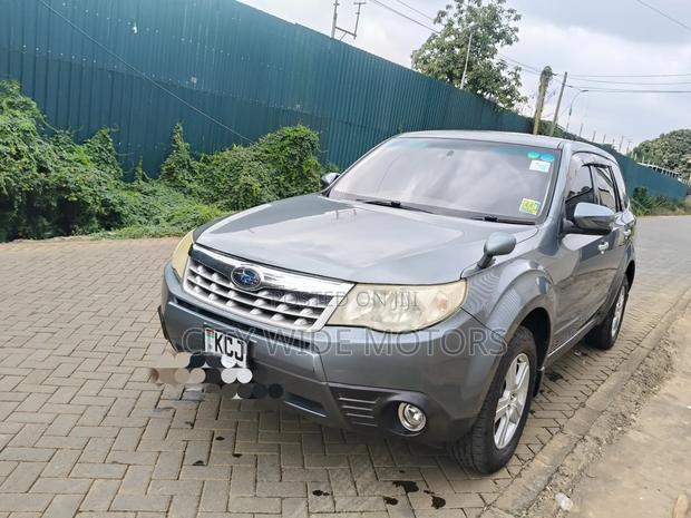 Subaru Forester 2010 Gray