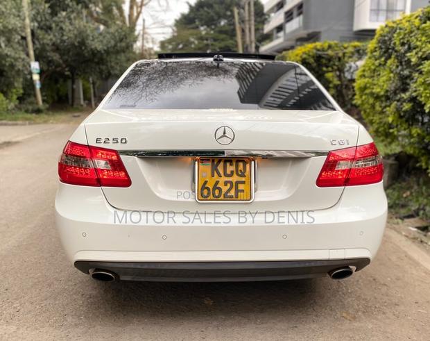 Mercedes-Benz E250 2011 Pearl