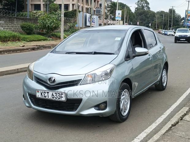 Toyota Vitz 2012 Green