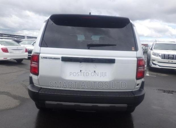 Toyota Land Cruiser Prado 2.8 2024 White