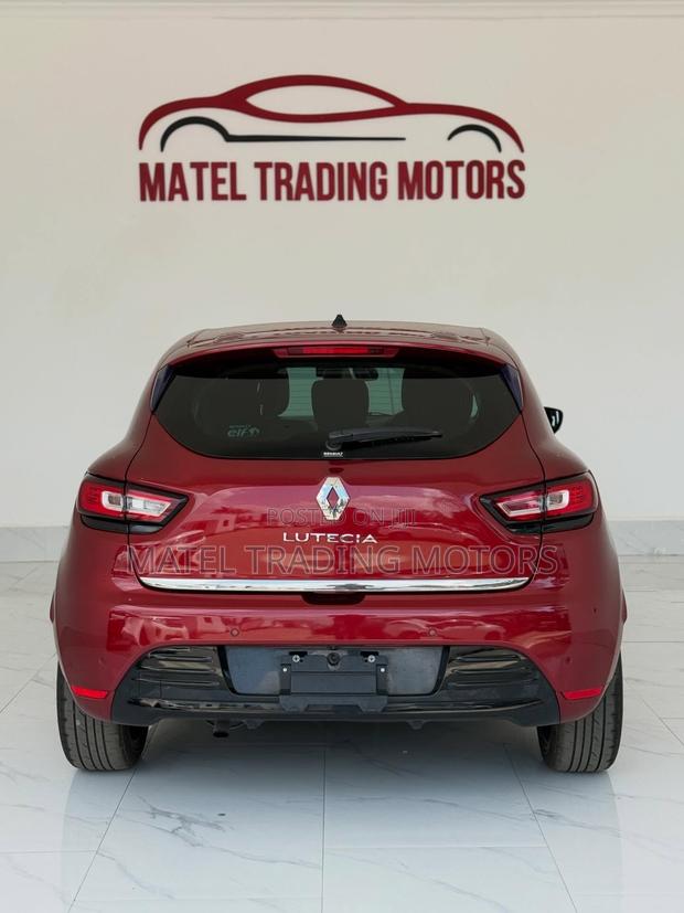 Renault Lutecia 2018 Red
