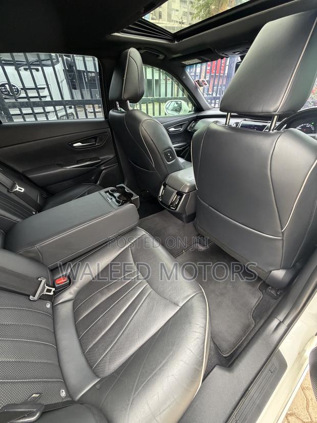Toyota Crown 2020 Pearl