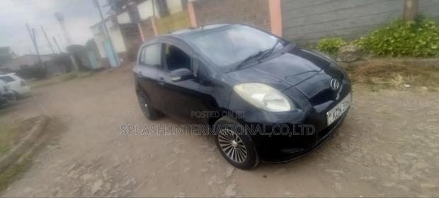Toyota Vitz 2010 Black