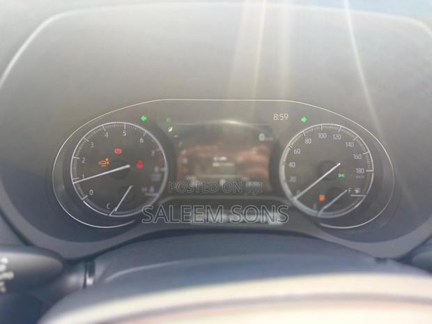 Toyota Harrier 2.0 2021 Pearl