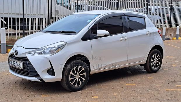 Toyota Vitz 2018 White