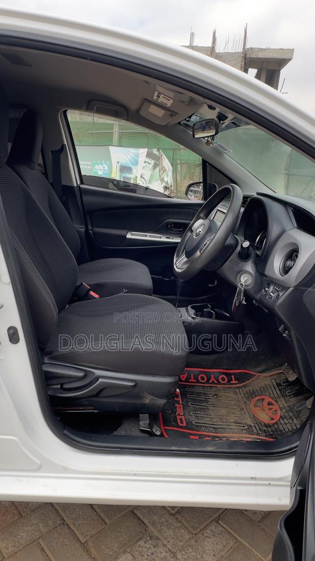 Toyota Vitz 2015 White