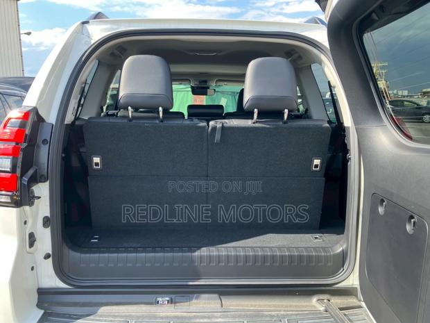 Toyota Land Cruiser Prado 2.8 2021 Pearl