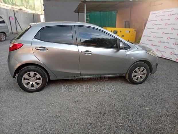 Mazda Demio 2013 Gray