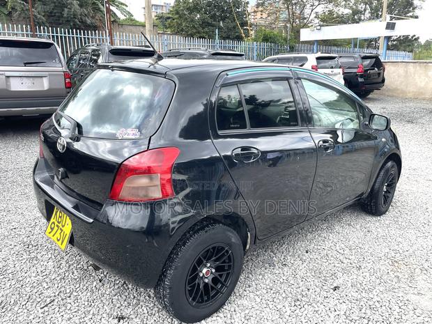 Toyota Vitz 1.3 FWD 3dr 2006 Black