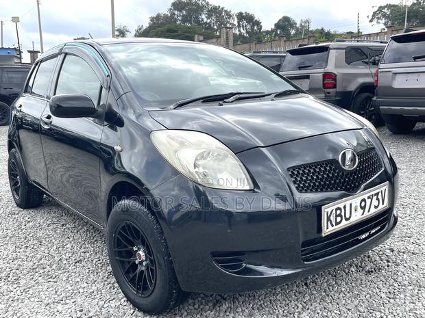 Toyota Vitz 1.3 FWD 3dr 2006 Black