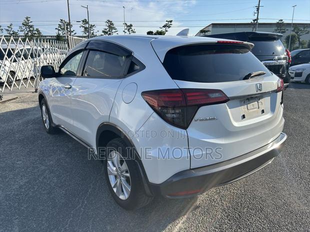 Honda Vezel 1.5 Hybrid 2WD 2019 Pearl