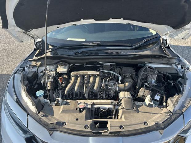 Honda Vezel 1.5 Hybrid 2WD 2019 Pearl