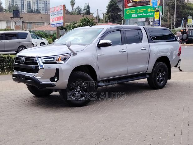Toyota Hilux 2.4 Diesel 2020 Silver