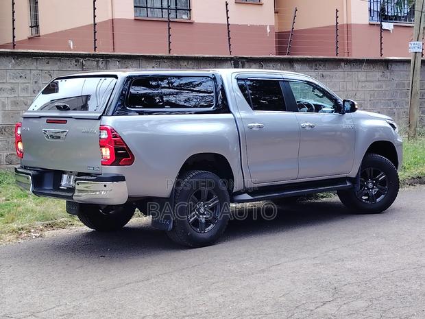 Toyota Hilux 2.4 Diesel 2020 Silver