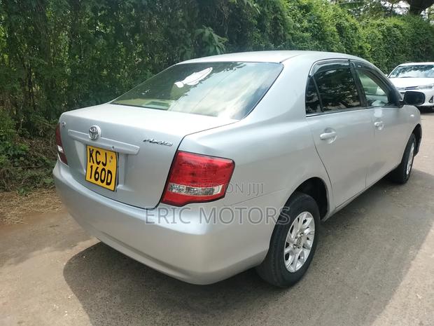 Toyota Axio 2010 Silver