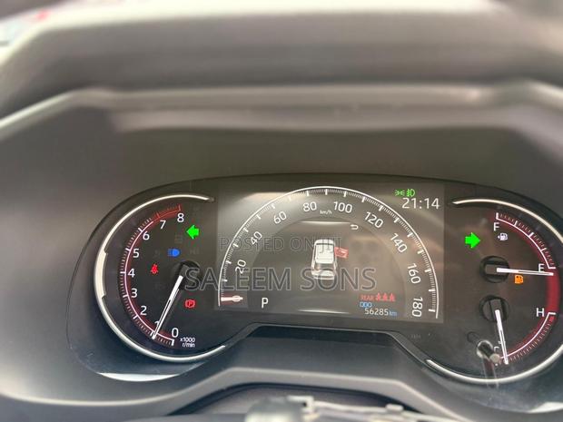 Toyota RAV4 Adventure 2019 Green