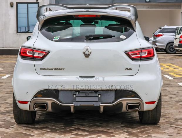 Renault Lutecia 2018 White