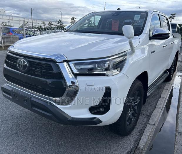 Toyota Hilux Revo Double Cab Deisel 2.4 AWD 2021 Pearl