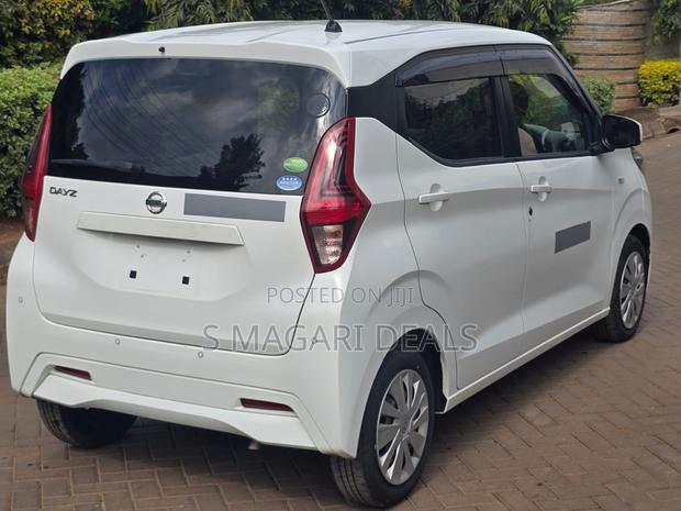 Nissan Dayz Roox 2019 White