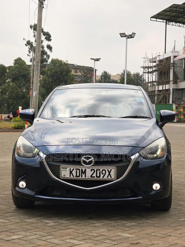 Mazda Demio 2016 Blue