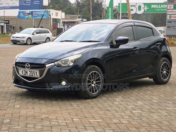 Mazda Demio 2016 Blue
