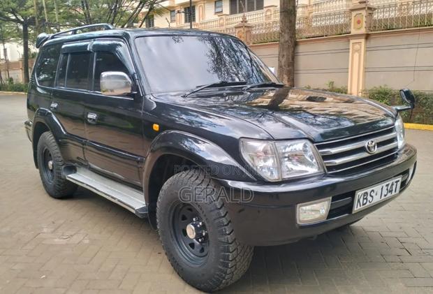 Toyota Land Cruiser Prado 2006 Gray