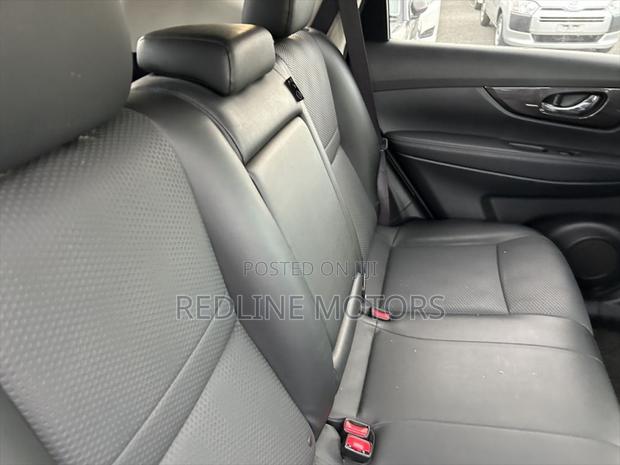 Nissan X-Trail 2.0 Petrol FWD 2019 Silver
