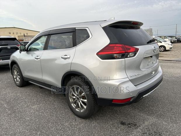 Nissan X-Trail 2.0 Petrol FWD 2019 Silver