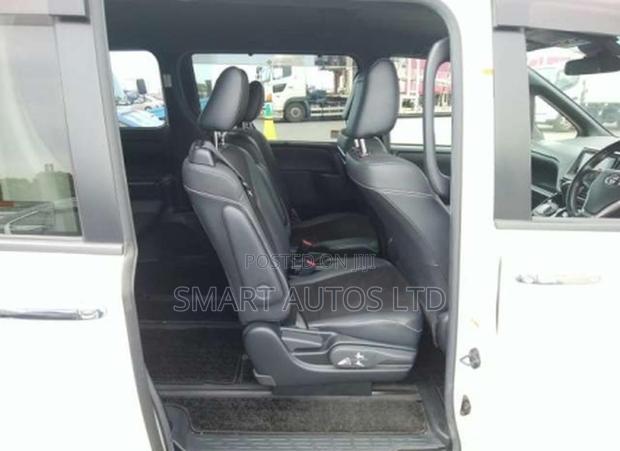 Toyota Noah 2019 Pearl