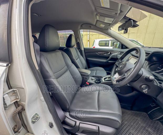 Nissan X-Trail 2.0 Petrol AWD 2019 Off white