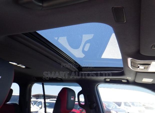 Toyota Land Cruiser LC300 2022 White