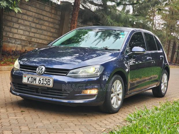 Volkswagen Golf 2016 Blue