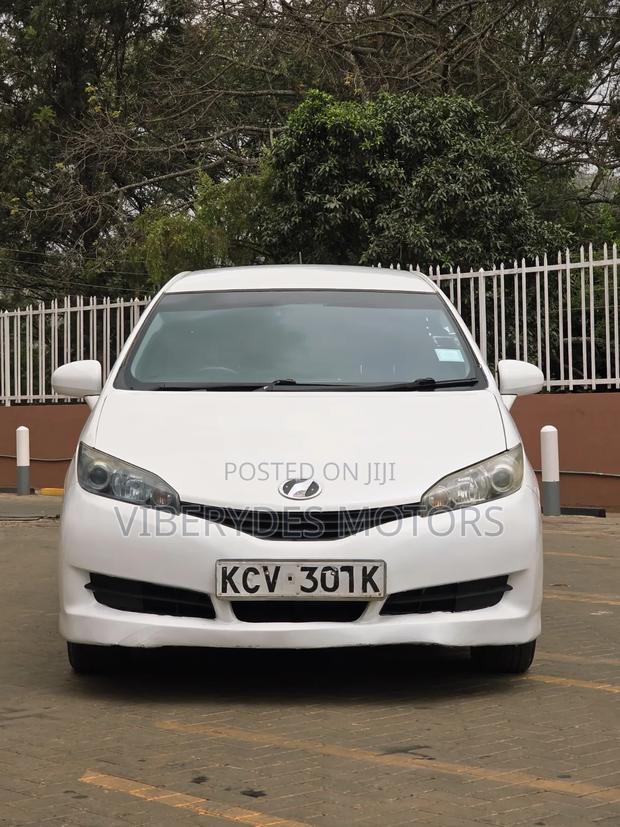 Toyota Wish 2012 White