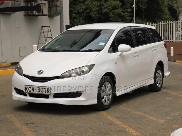 Toyota Wish 2012 White