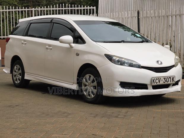 Toyota Wish 2012 White