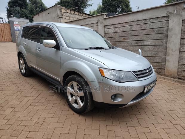 Mitsubishi Outlander 2009 Silver