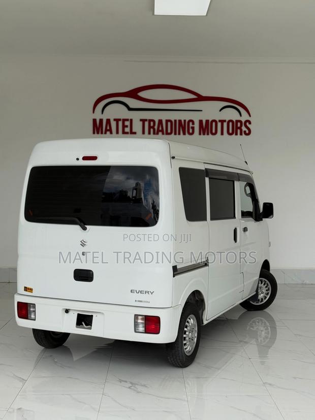 Suzuki Every Wagon 2019 White
