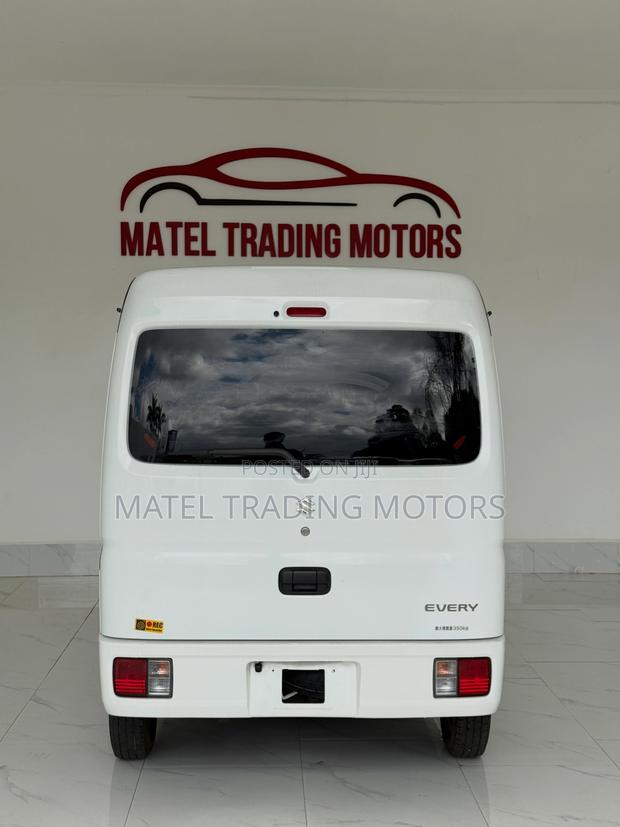 Suzuki Every Wagon 2019 White