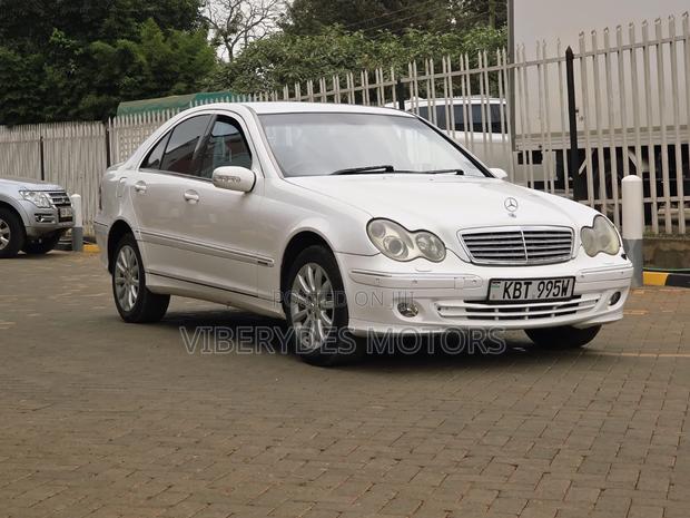 Mercedes-Benz C230 2005 White